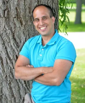 Dr. Chris Carreira