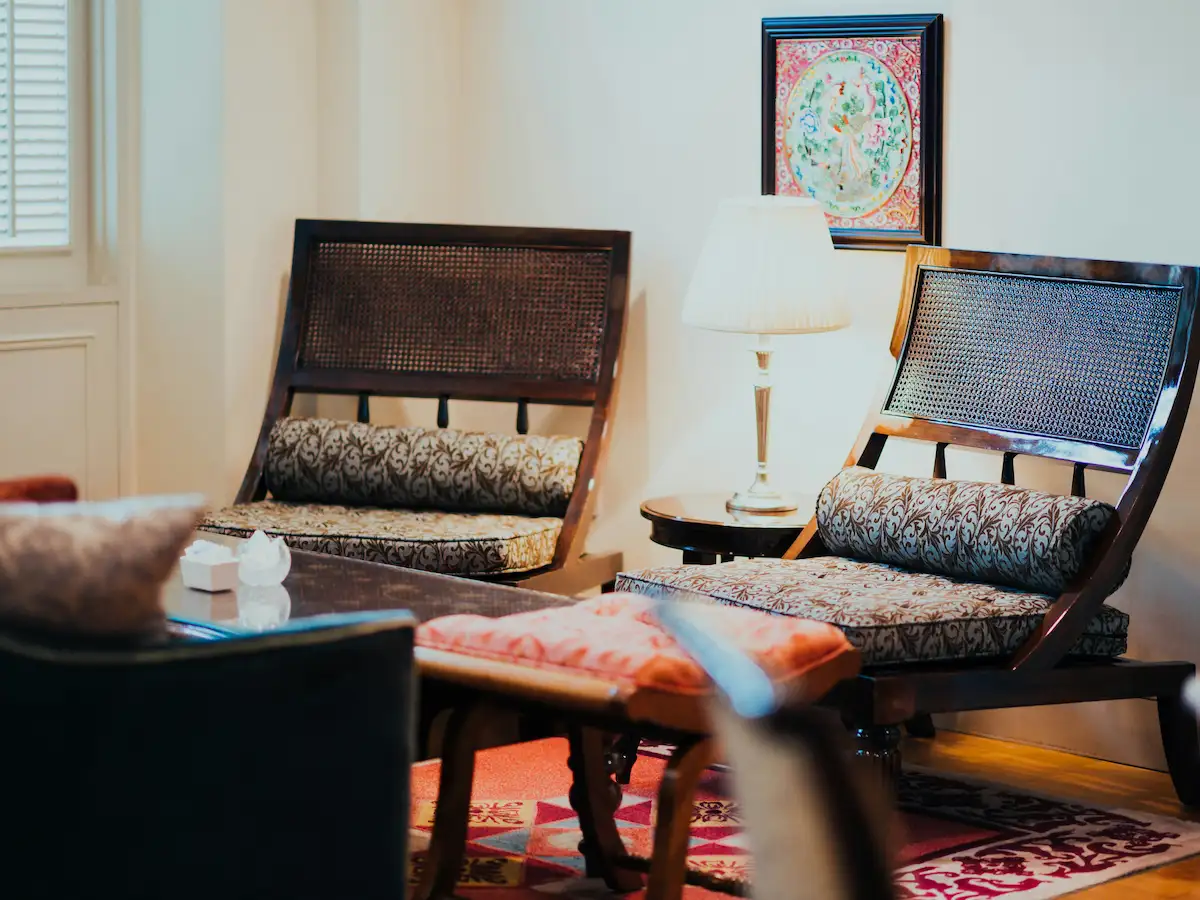 Warm, comfortable seating area for family therapy conversations